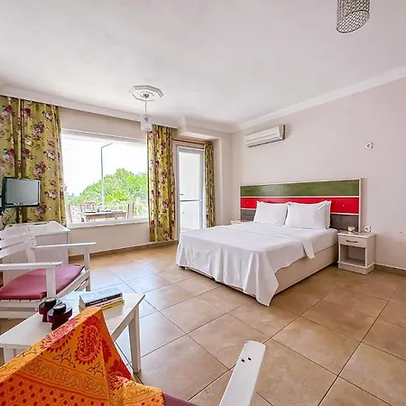 Abelia Hotel *